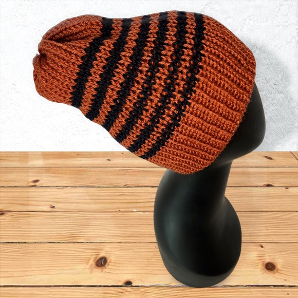 Handmade Knit Off-The-Yak Beanie Unisex Wool Yak Blend Deep Orange w/ Navy Blue - Picture 4 of 10